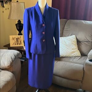 Beautiful Seep Purple Suit